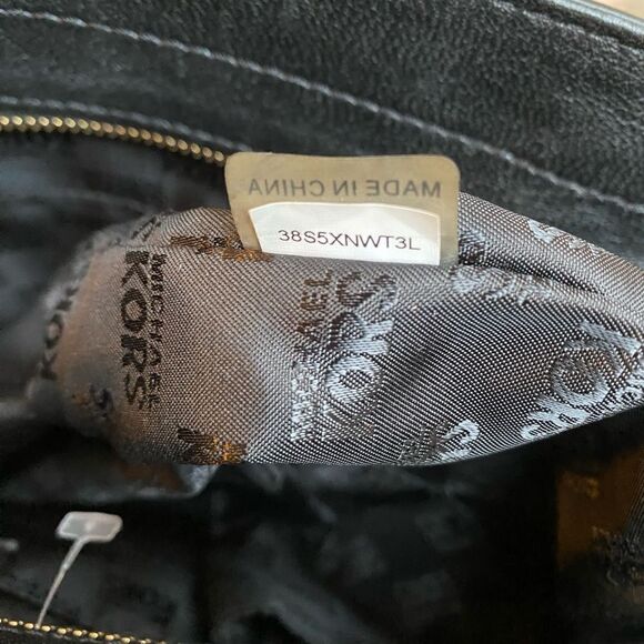 Michael Kors Leather  Purse - Picture 8 of 16